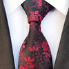 Avondkleding met rode bloemen