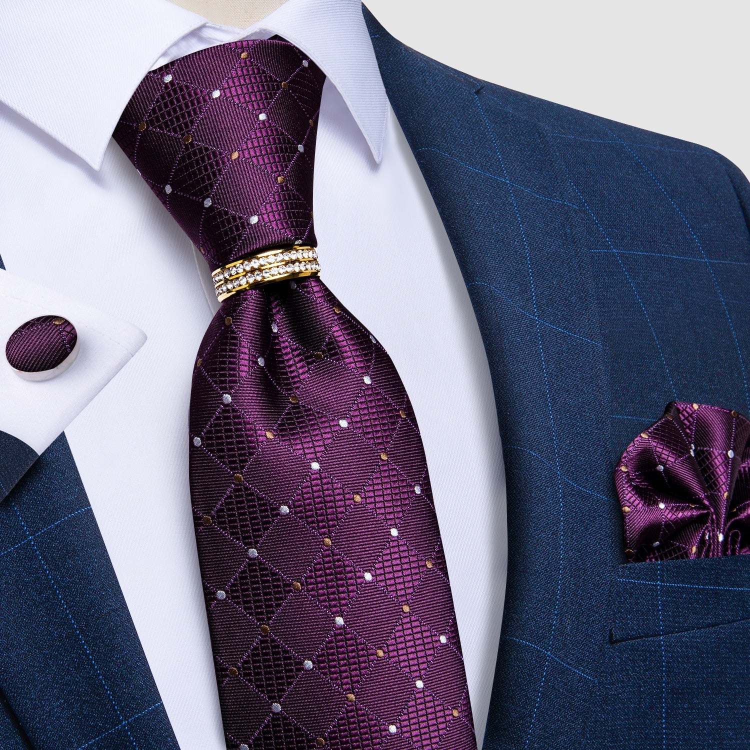 Corbata morada para hombre