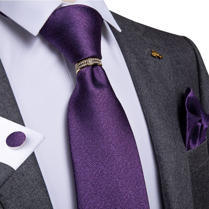 Corbata morado oscuro