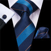 Cravatta a righe blu navy, blu e beige