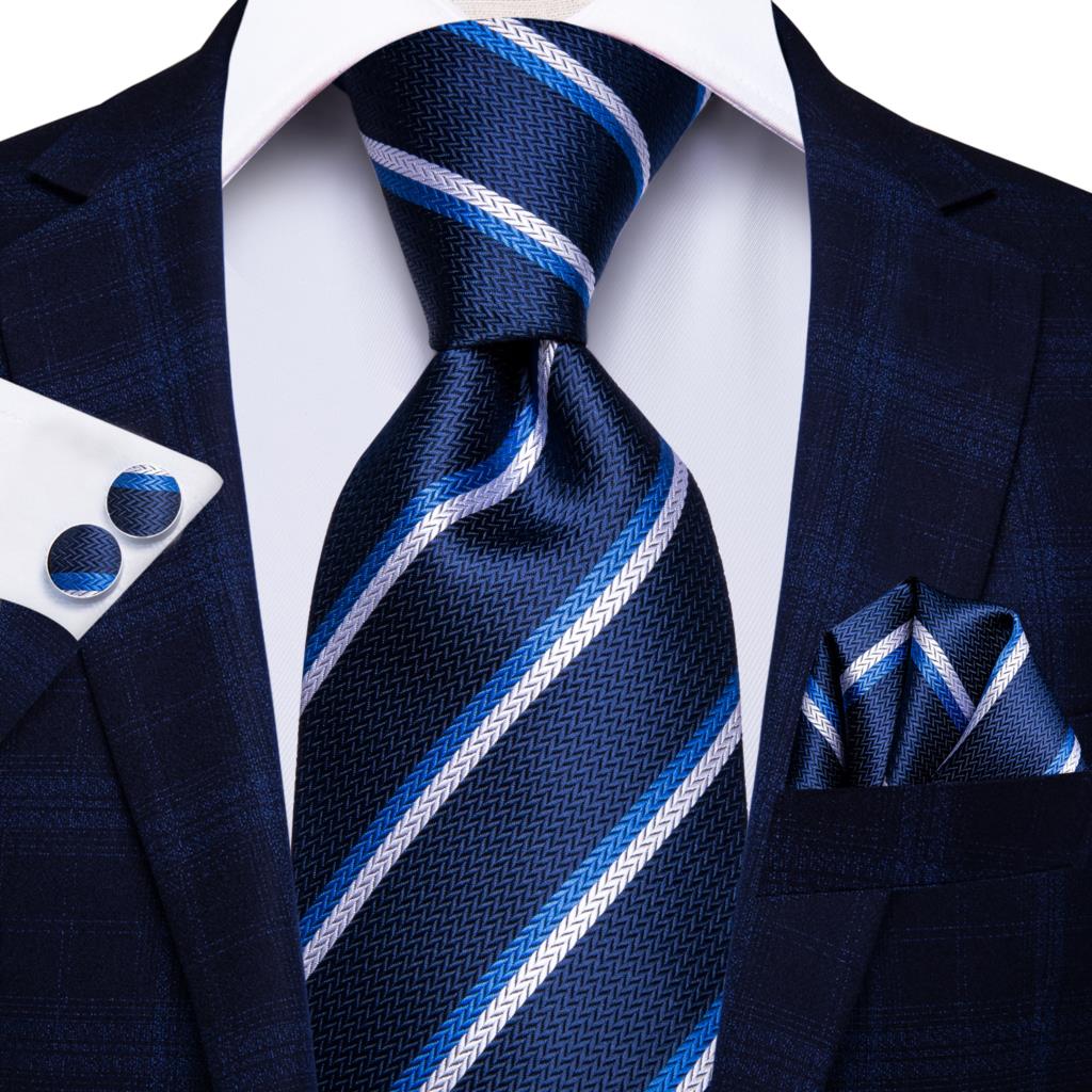 Cravatta a righe blu e bianche