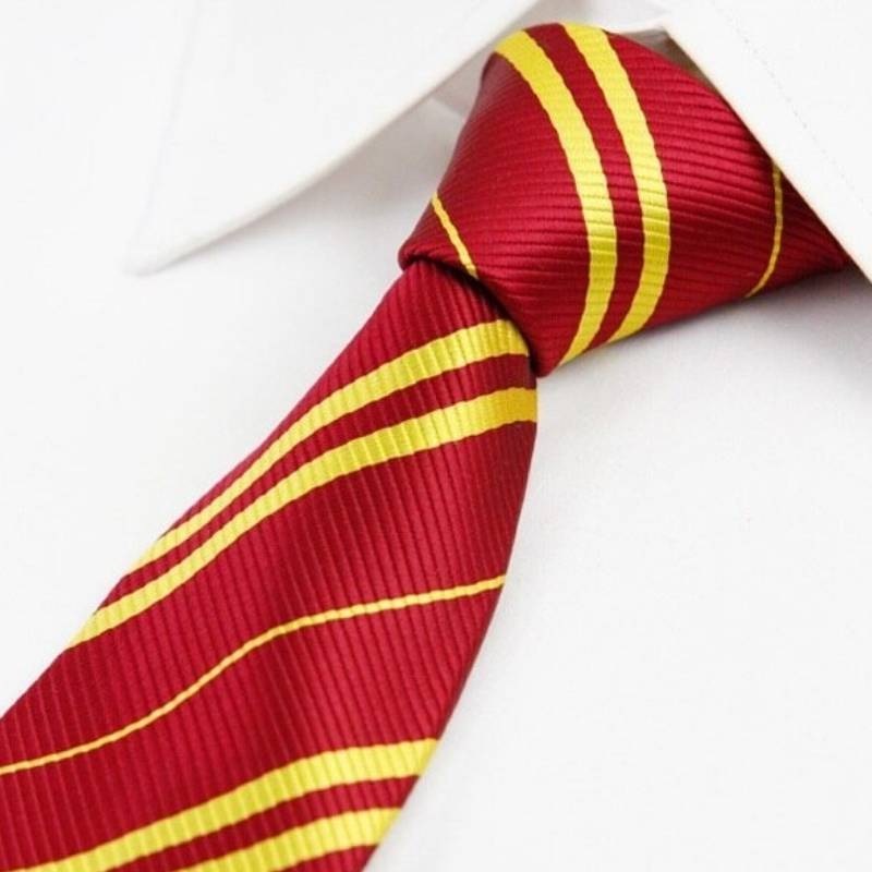 Cravate garçon de la maison Harry Potter Poufsouffle ⚔️ Boutique
